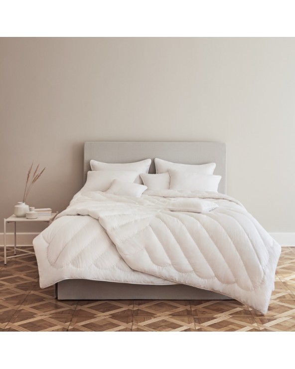 Kołdra MyAlpaca 180x200 z alpaki letnia z białą lamówką