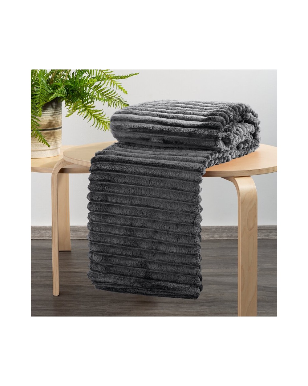 Koc pluszowy 200x220 Soft stalowy Eurofirany Koc pluszowy 200x220 Soft stalowy Eurofirany