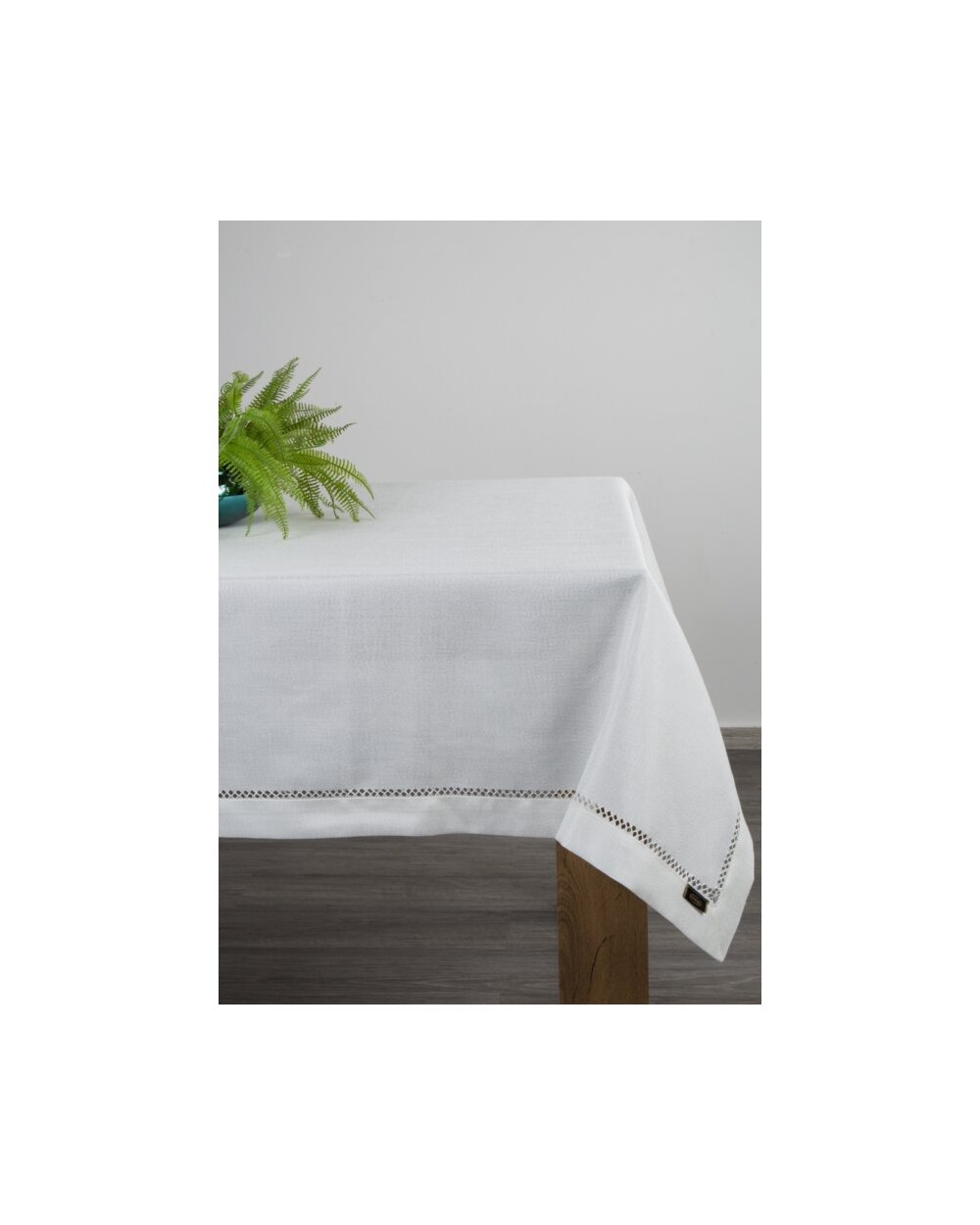 Obrus z mereżką 145x240 Emily biały Eurofirany