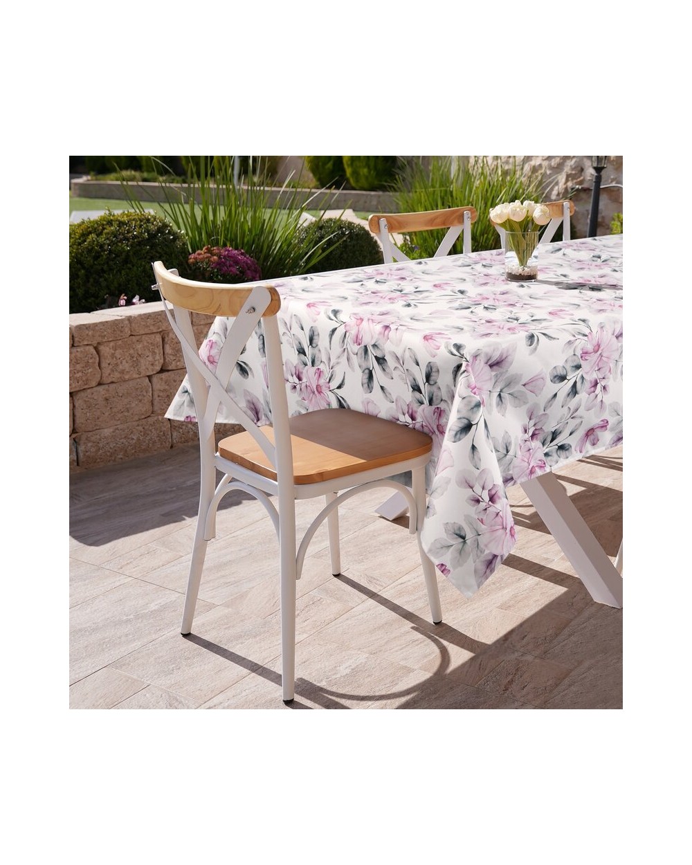 Obrus ogrodowy wodoodporny 140x220 Garden 30G biały/różowy Eurofirany