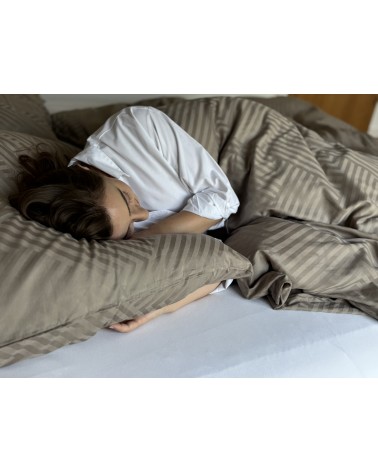 Pościel adamaszek 200x220 + 2x70x80 Geometria brązowa Matex