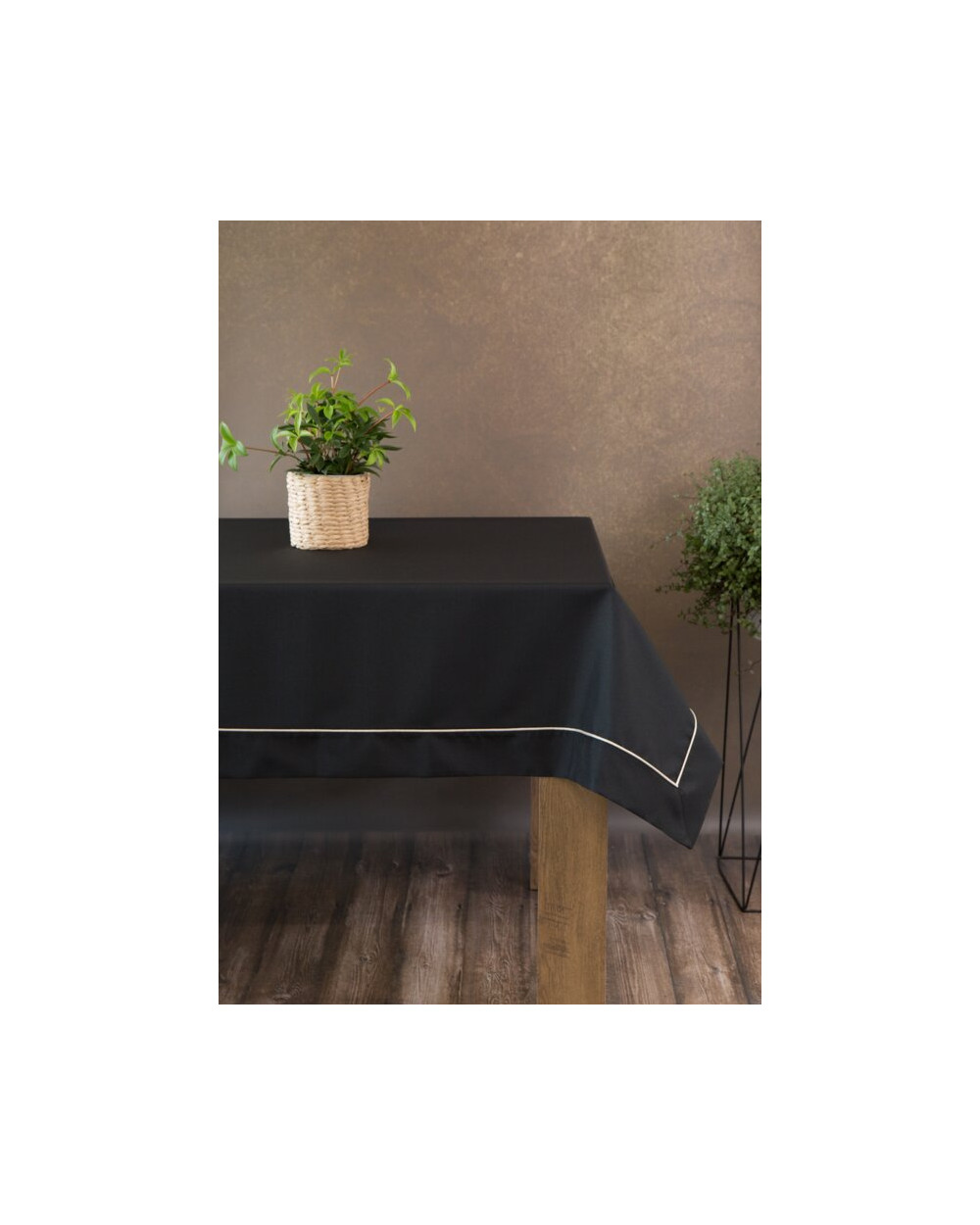 Obrus 145x280 Dorita czarny Eurofirany